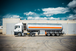 Truck,With,Trailer,,Tank,With,Flammable,Liquid,,Sunny,Day,Outside,